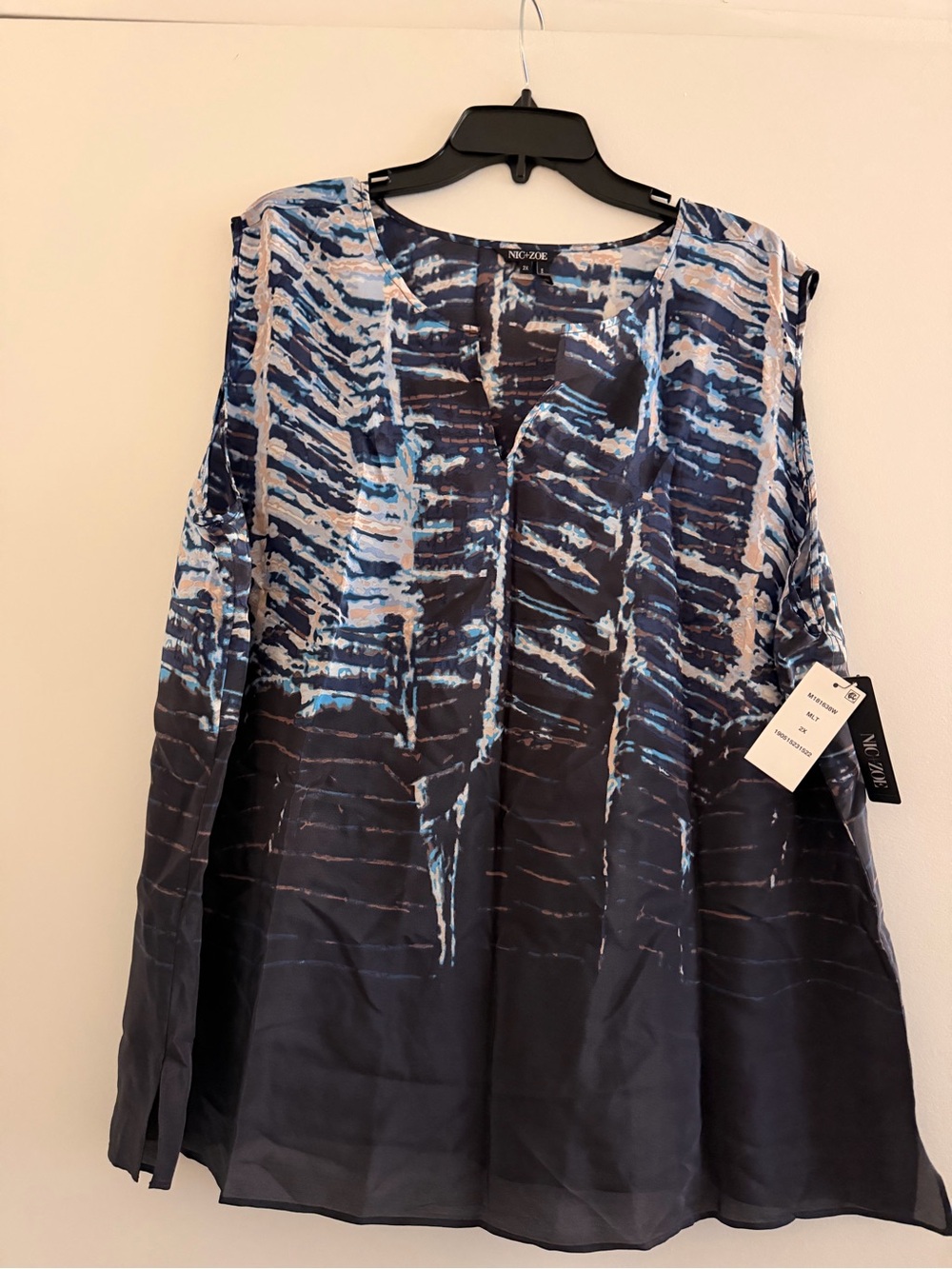 Nic+Zoe Abstract Sleeveless Tunic Blouse Navy Blue & Light Blue 2X